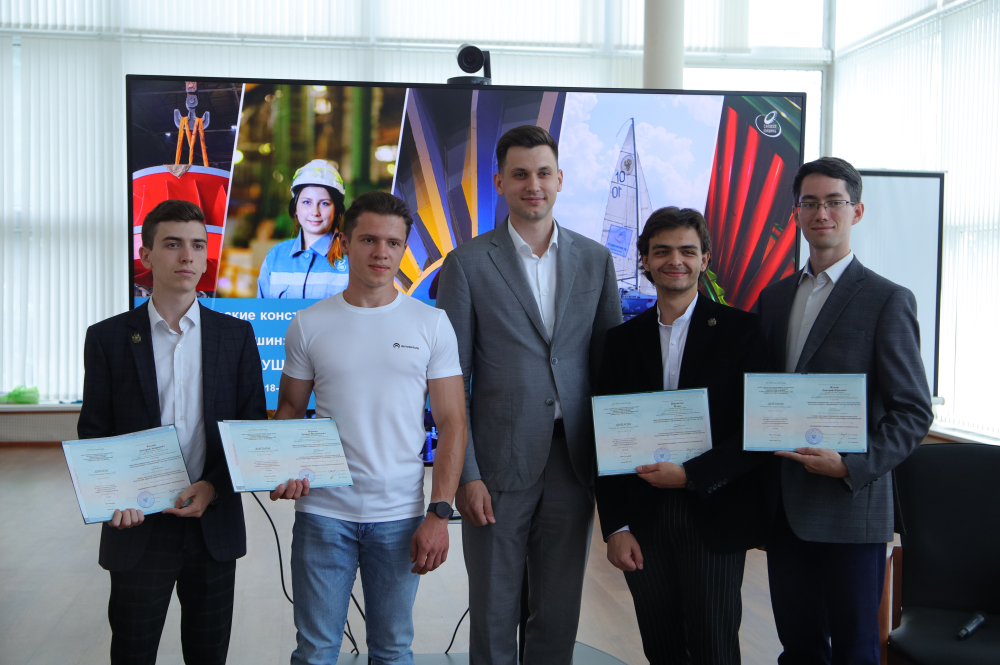 Студенты российских вузов приняли участие в Молодежных днях «Силовых машин»