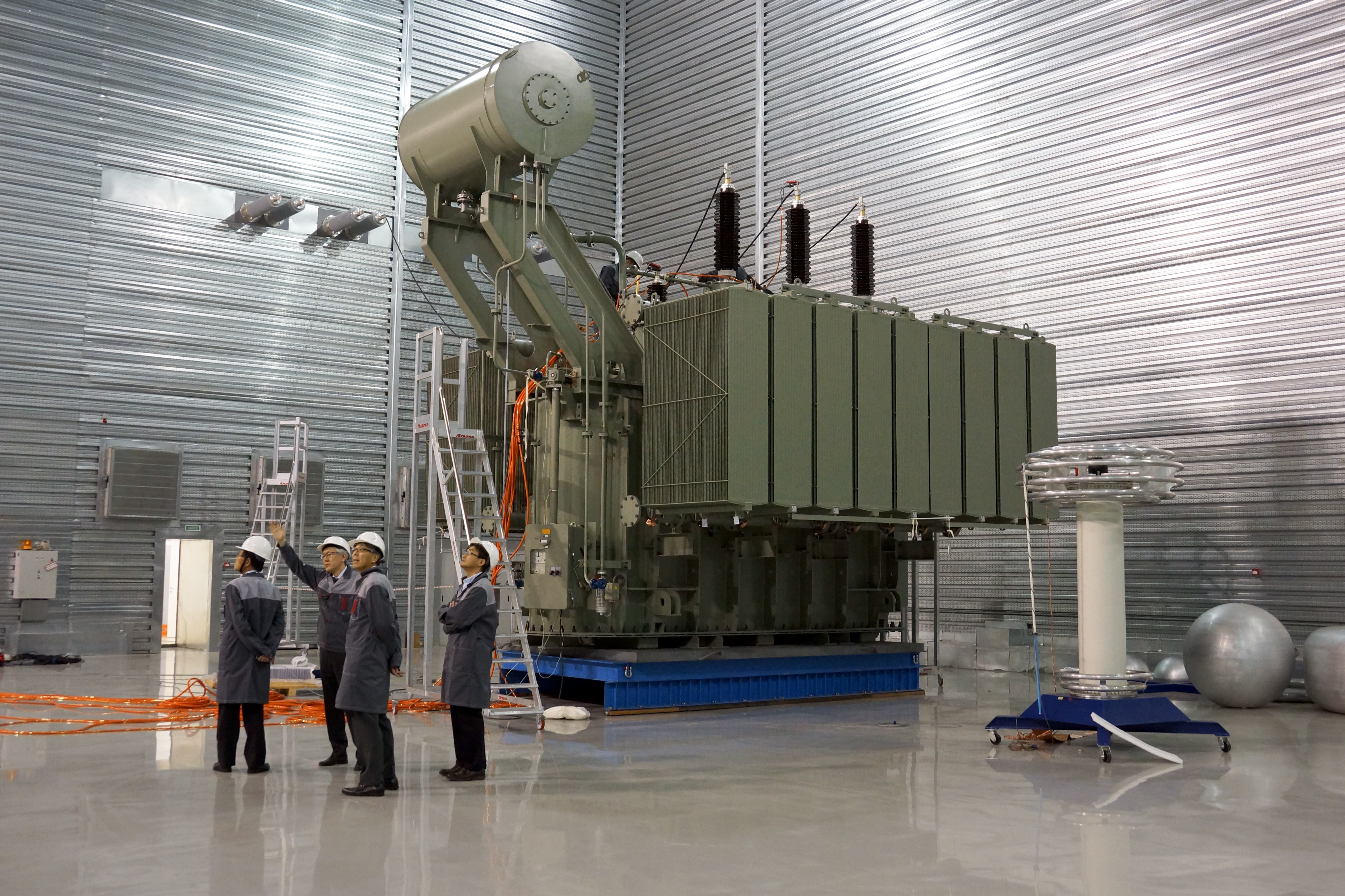 Power Machines Toshiba. HighVoltage Transformers