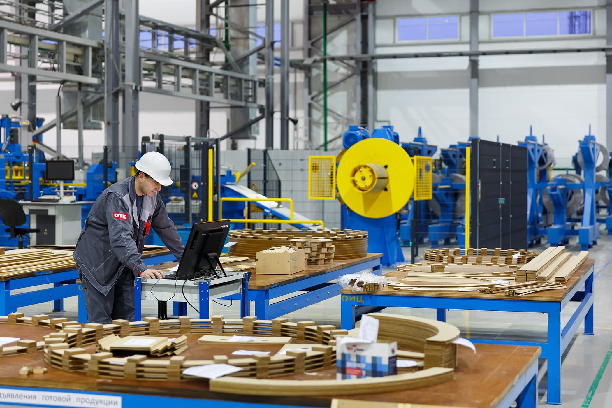 Power Machines Toshiba. HighVoltage Transformers